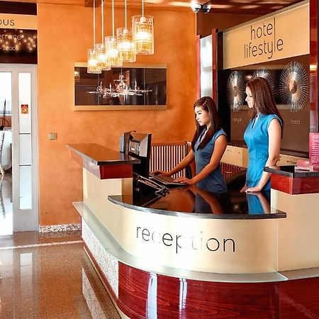 Hotel Lifestyle Prag Exterior foto