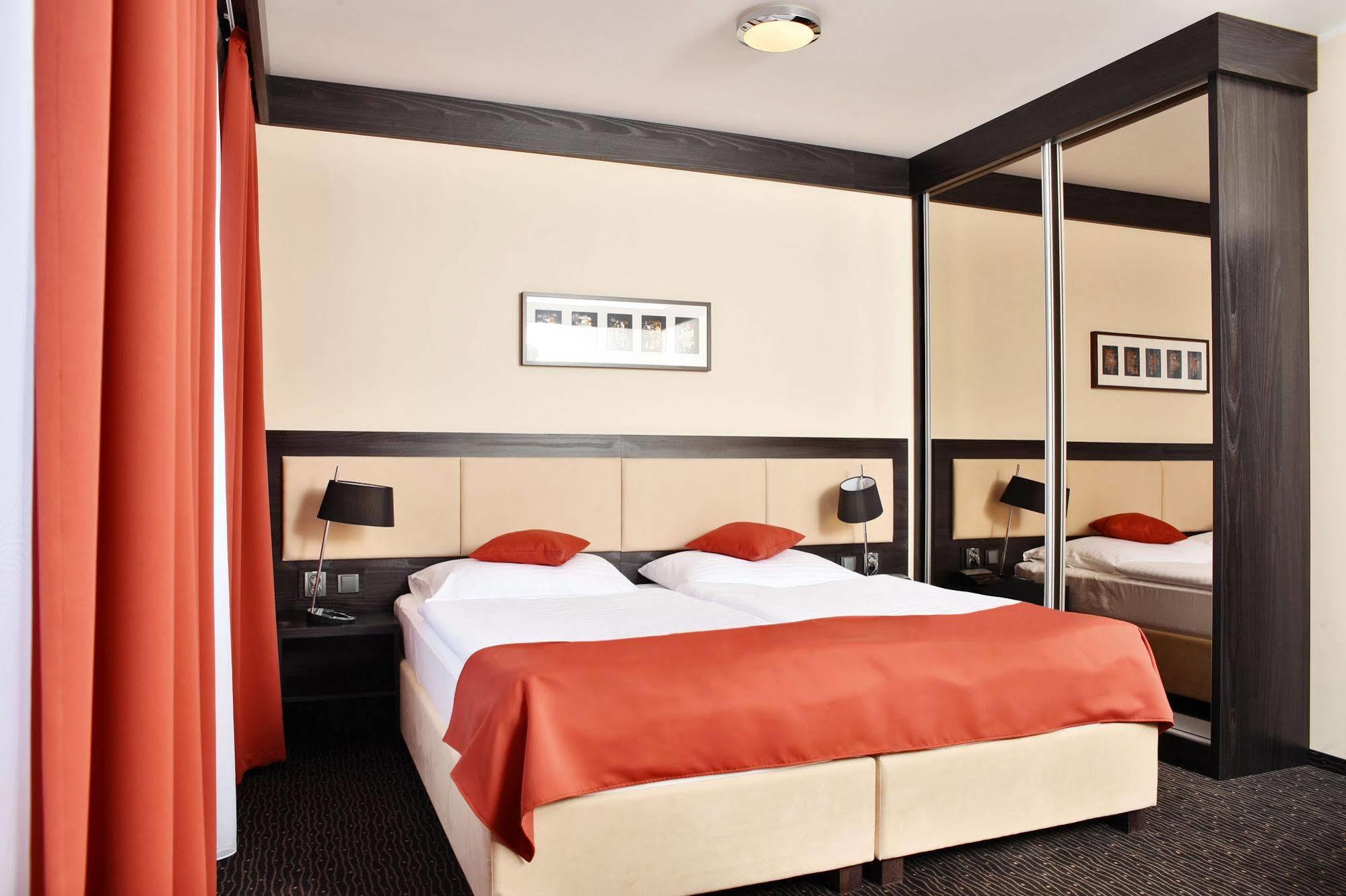 Hotel Lifestyle Prag Exterior foto