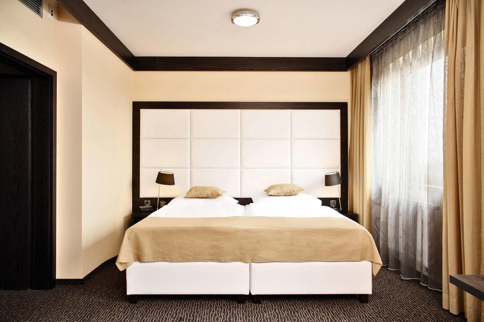 Hotel Lifestyle Prag Exterior foto